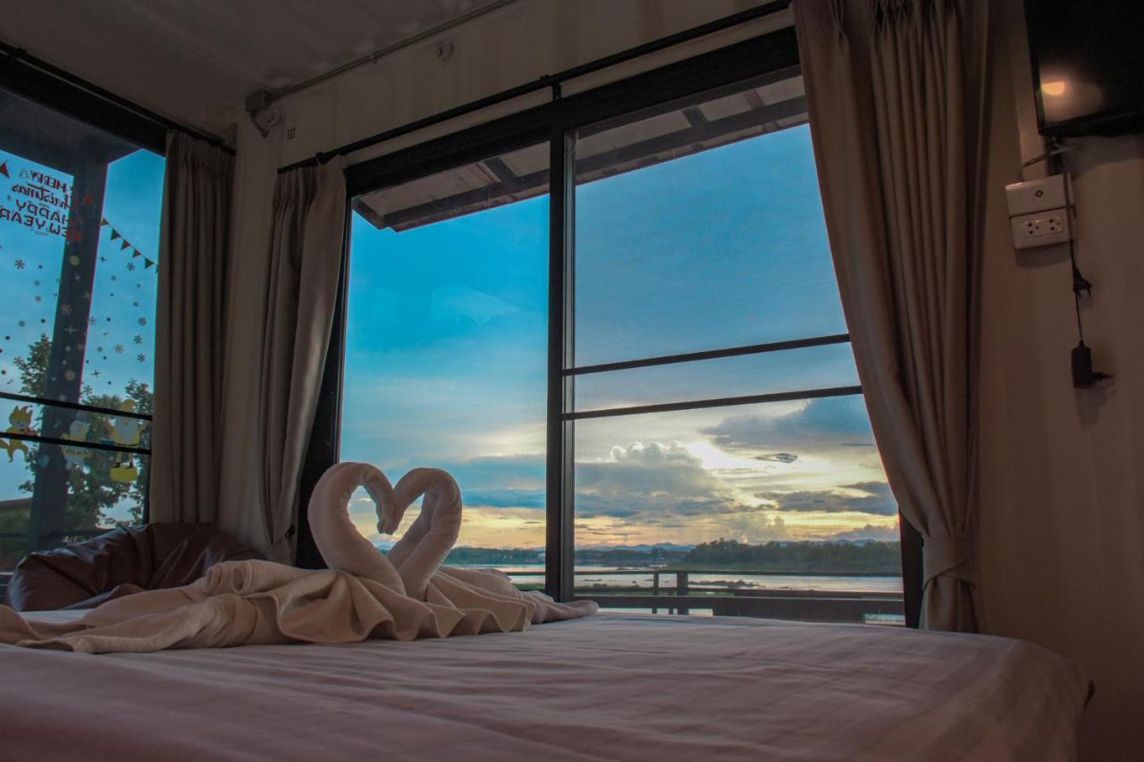 INBOX Living Rimkhong Hotell Chiang Khan Exteriör bild